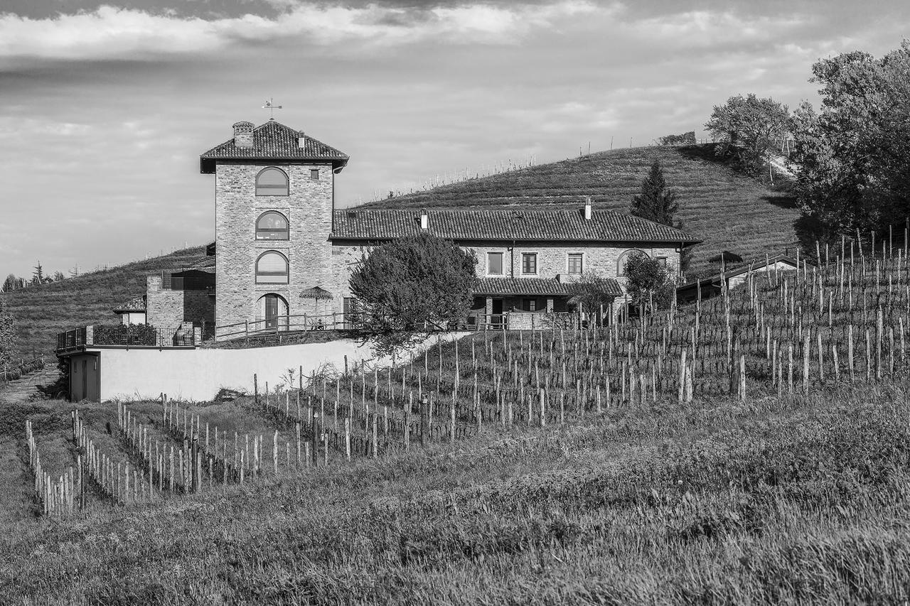 I Tre Poggi Dimora Di Charme Villa Canelli Bagian luar foto